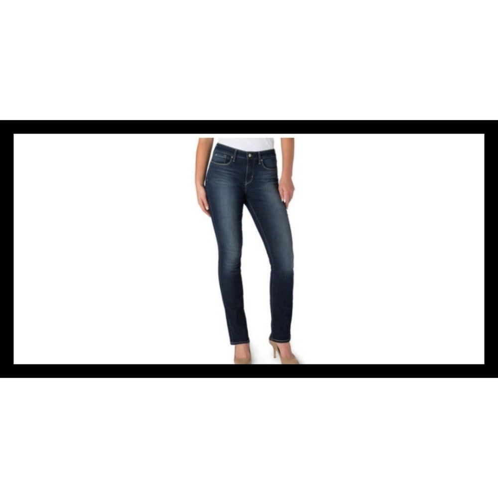 Levi's Gold Label Totally Shaping Jeans